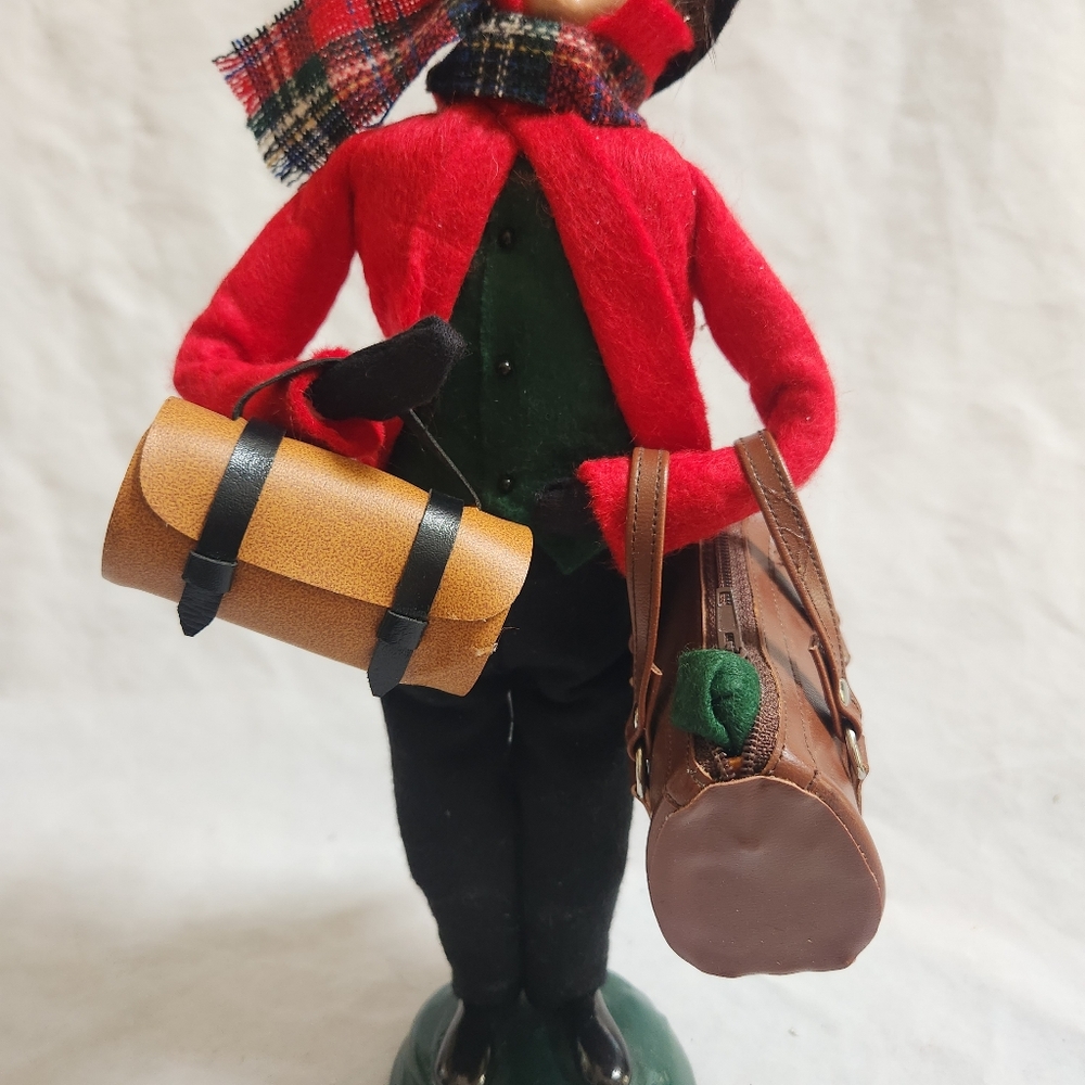 Byers Choice Carolers Traveler Man Figurine - Picture 4 of 12